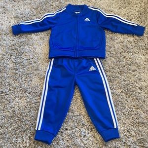 Unisex adidas tracksuit